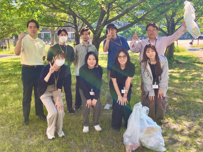 5月14日　公園の若葉も芽吹いてきました